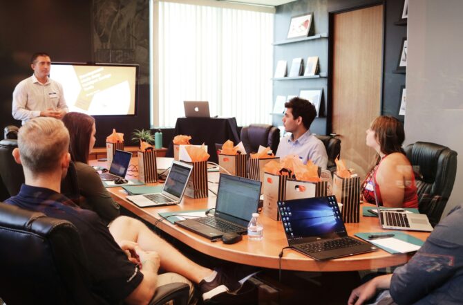 Treinamento e capacitação para retenção de talentos